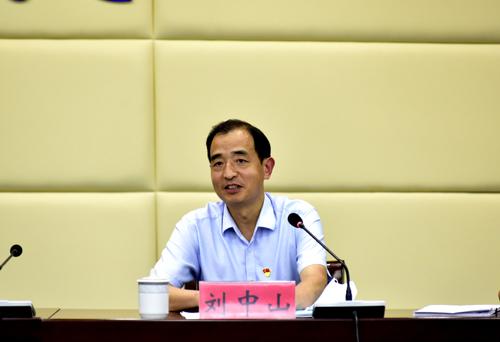 林步涛在巡学旁听后,代表市委党史学习教育第八巡回指导组对市住建局