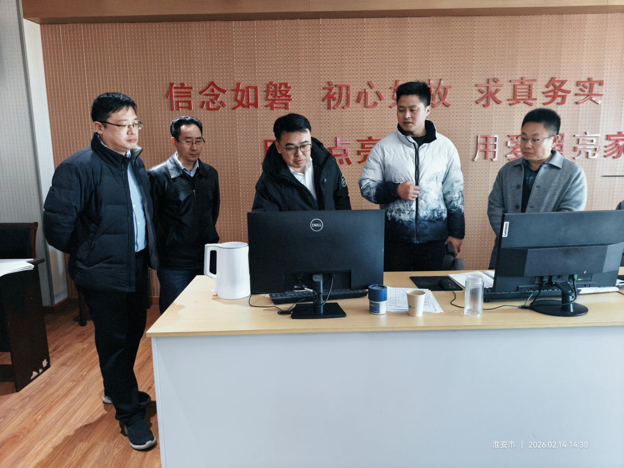 守牢安全底线 护航新春佳节——市住建局领导班子深...